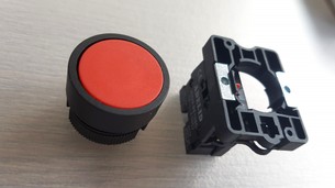 Przycisk czerwony (AS22-BE102C / AS22-EA42) do kaset sterownicznych